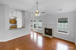 5751 Ebley Ln, Charlotte, NC 28227 - Photo 3