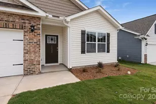 111 Ridgehaven Dr, Waynesville, NC 28786 - Photo 3