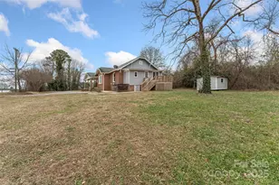 2523 Kool Park Rd NE, Hickory, NC 28601 - Photo 23