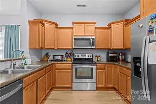 5028 Haven Lodge Rd, Matthews, NC 28104 - Photo 9