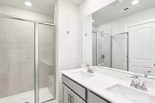 6122 Starview Ter, Charlotte, NC 28216 - Photo 7