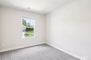 6122 Starview Ter, Charlotte, NC 28216 - Photo 11