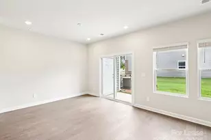 6122 Starview Ter, Charlotte, NC 28216 - Photo 3