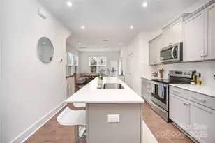 4004 Capital Rdg Ct, Charlotte, NC 28205 - Photo 11