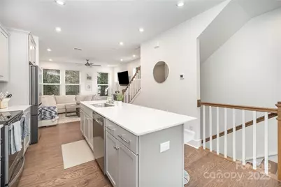 4004 Capital Ridge Court, Charlotte, NC 28205 - Photo 9