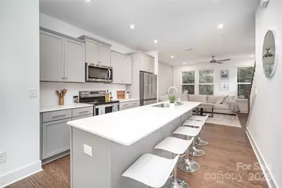 4004 Capital Ridge Court, Charlotte, NC 28205 - Photo 7