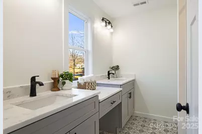 386 Holtzclaw Street, Canton, NC 28716 - Photo 31