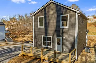 386 Holtzclaw St, Canton, NC 28716 - Photo 5