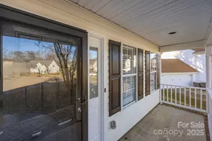 1561 Forest Glen Ln, Kannapolis, NC 28081 - Photo 5