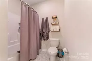 7332 Amberly Hills Rd, Charlotte, NC 28215 - Photo 23