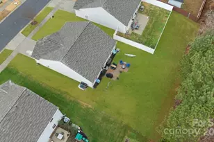 7332 Amberly Hills Rd, Charlotte, NC 28215 - Photo 35