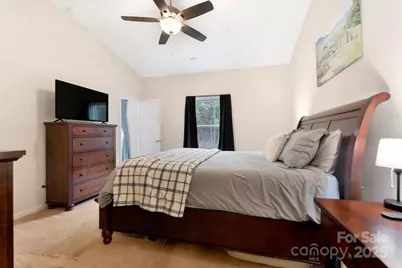 7332 Amberly Hills Road, Charlotte, NC 28215 - Photo 21