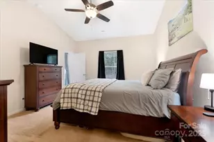 7332 Amberly Hills Rd, Charlotte, NC 28215 - Photo 21