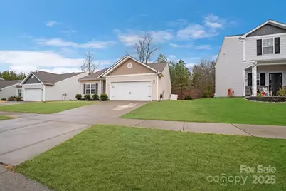 7332 Amberly Hills Road, Charlotte, NC 28215 - Photo 3