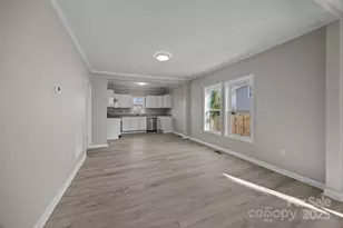 934 Cherry St, Statesville, NC 28677 - Photo 5