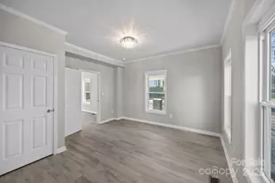 934 Cherry St, Statesville, NC 28677 - Photo 13