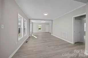 934 Cherry St, Statesville, NC 28677 - Photo 5