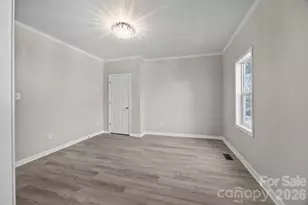 934 Cherry St, Statesville, NC 28677 - Photo 9
