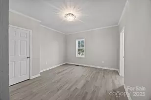 934 Cherry St, Statesville, NC 28677 - Photo 9