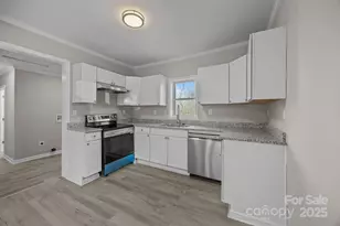 934 Cherry St, Statesville, NC 28677 - Photo 7