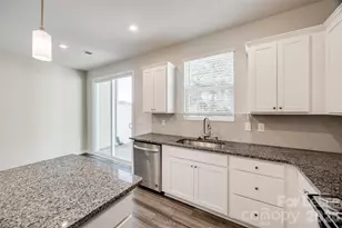 1351 Southern Sugar Dr, Charlotte, NC 28262 - Photo 9