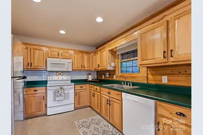 171 Sharons Bluff, Franklin, NC 28734 - Photo 21