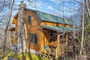 171 Sharons Bluff, Franklin, NC 28734 - Photo 3