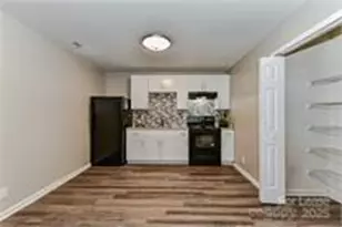 238 Hoskins Mill Ln, Charlotte, NC 28208 - Photo 11