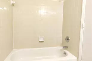 9500 Shannon Green Dr, Charlotte, NC 28213 - Photo 19