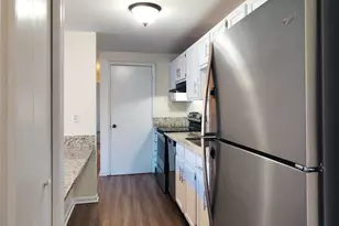 9500 Shannon Green Dr, Charlotte, NC 28213 - Photo 5