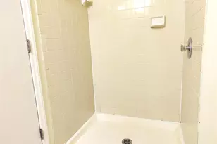 9500 Shannon Green Dr, Charlotte, NC 28213 - Photo 15