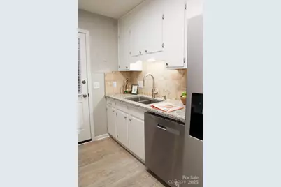 525 12th Street SW #26, Hickory, NC 28602 - Photo 5