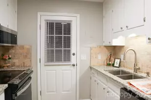 525 12th Street SW, Hickory, NC 28602 - Photo 7