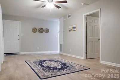 525 12th Street SW #26, Hickory, NC 28602 - Photo 3