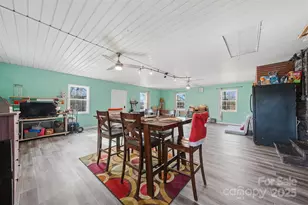 74 7th St NW, Taylorsville, NC 28681 - Photo 23