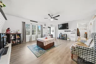 74 7th St NW, Taylorsville, NC 28681 - Photo 5