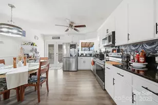 74 7th St NW, Taylorsville, NC 28681 - Photo 9