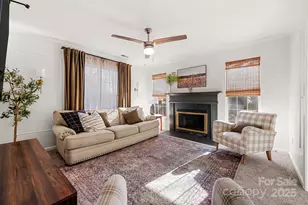 7515 Crestside Ln, Charlotte, NC 28227 - Photo 3