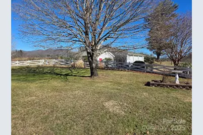 1375 E US Highway 19E Highway, Burnsville, NC 28714 - Photo 43