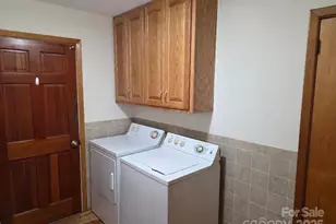 1375 E US Hwy 19E Hwy, Burnsville, NC 28714 - Photo 31