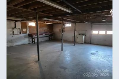 1375 E US Highway 19E Highway, Burnsville, NC 28714 - Photo 15