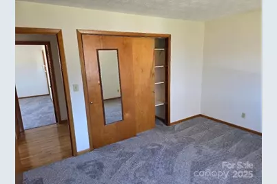 1375 E US Highway 19E Highway, Burnsville, NC 28714 - Photo 23