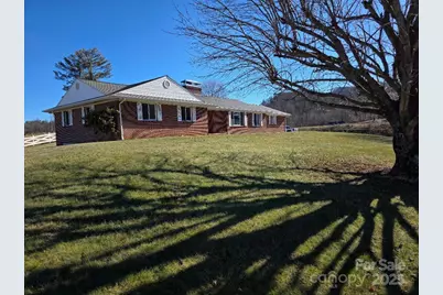 1375 E US Highway 19E Highway, Burnsville, NC 28714 - Photo 1