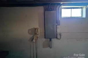 1375 E US Hwy 19E Hwy, Burnsville, NC 28714 - Photo 13