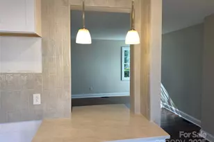 524 Wakefield Dr, Charlotte, NC 28209 - Photo 11