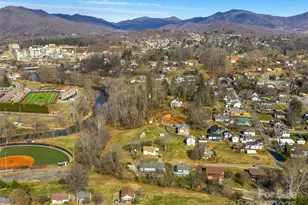 133 Axley St, Canton, NC 28716 - Photo 31