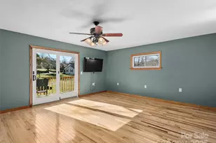 133 Axley St, Canton, NC 28716 - Photo 15