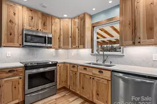 133 Axley St, Canton, NC 28716 - Photo 11