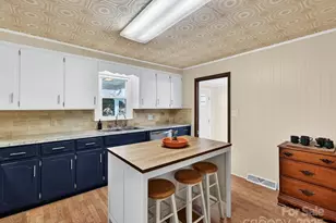 305 McCammon St, Fort Mill, SC 29715 - Photo 9