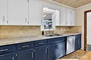 305 McCammon St, Fort Mill, SC 29715 - Photo 13